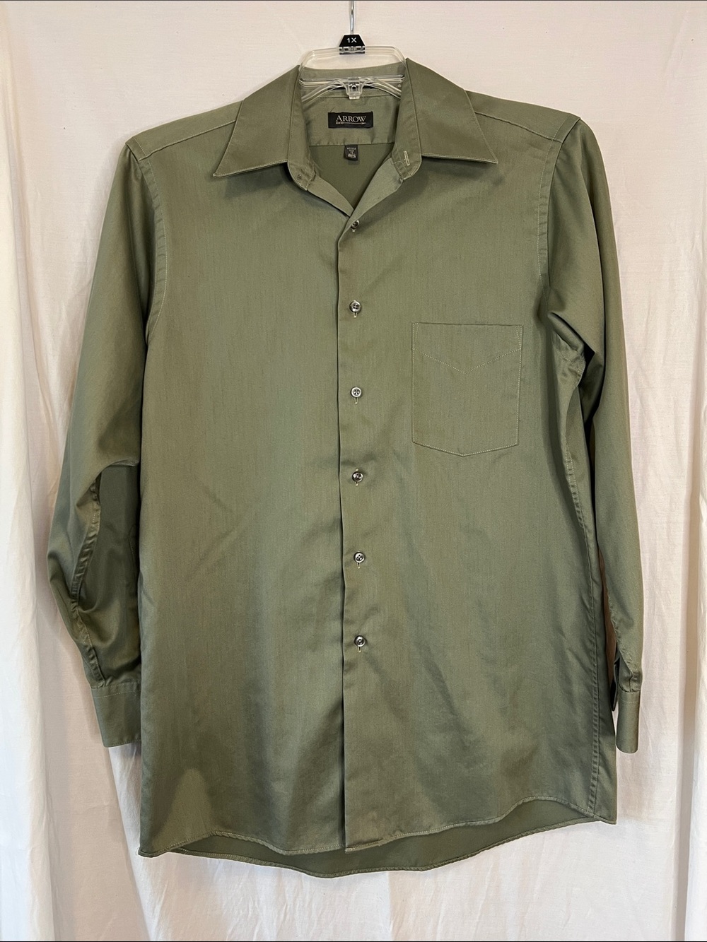 Arrow Men's Olive Button-Front Dress Shirt